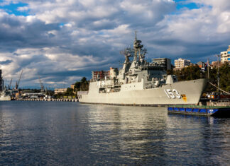 Australia investing more than $129 million to support Anzac-class ships The Anzac class frigates HMAS Stuart (front) and Parramatta (back) in Sydney, Australia
