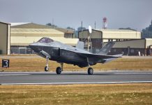 Lockheed Martin adds AI to F- 35 combat identification system Stock Photgraphy Shoot